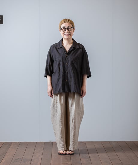 730t*アルテポーヴェラ ATPOVA リネン ギャザー ブラウス a.v.v｜サテンギャザーブラウス | Rakuten Fashion(楽天