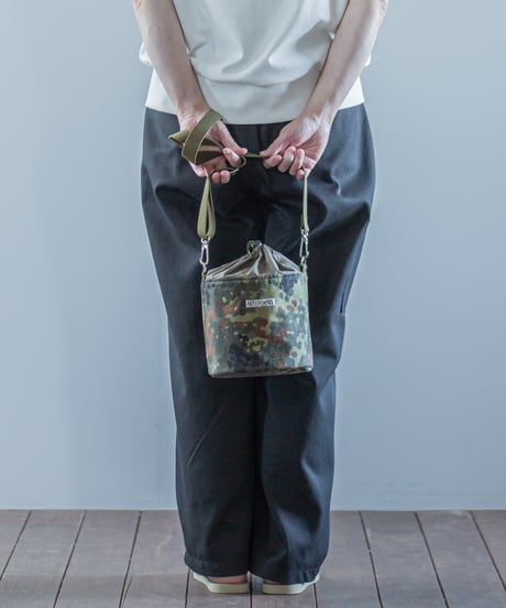 ARTE POVERA｜【 26SU31 】 ドイツ軍テント RE-巾着ショルダーBAG(S)