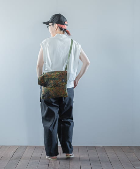 ARTE POVERA｜【 26SU30 】 ドイツ軍テント RE-ショルダーBAG