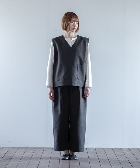 ATPOVA｜【 2025winter26 】 モールスキン Vネックベスト