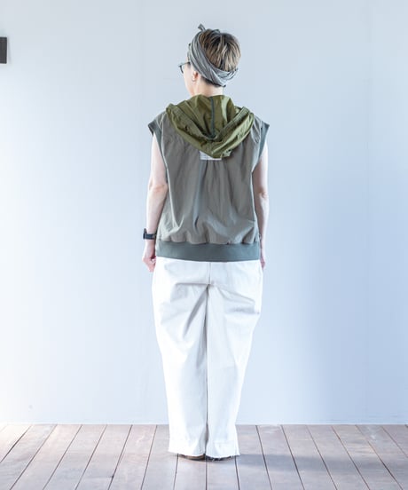 ARTE POVERA｜【 2025spring74 】オランダシェラフ染 RE-フードベスト