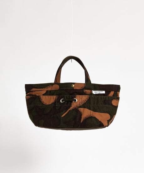 ★ARTEPOVERA【 artea-regoods017 】ハンガリー迷彩テント RE-ランチBAG（M）