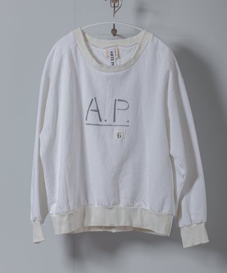 ★ARTE POVERA｜【 2025winter58 】 A.P 10YEARSダメージ加工 スウェット