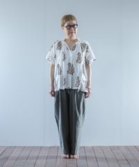 ATPOVA｜【 2025summer13 】インド草木染ハンドプリント スタンドギャザーSH