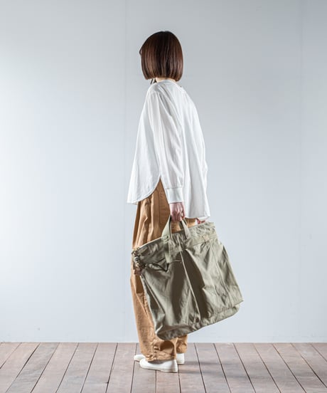 ARTE POVERA｜【 26WI27 】 イタリアチノシェラフ RE-ヘルメットBAG
