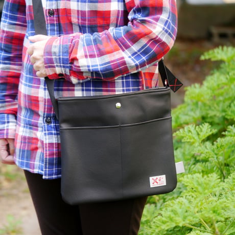サコッシュ（black）