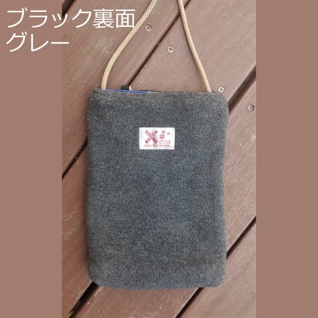 モンベルフリース端材のショルダー・ブラック（名入れ木製チャームつき）