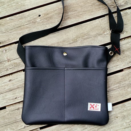 サコッシュ（black）