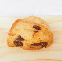 ＜7月期季節限定＞いちじくとくるみのスコーン