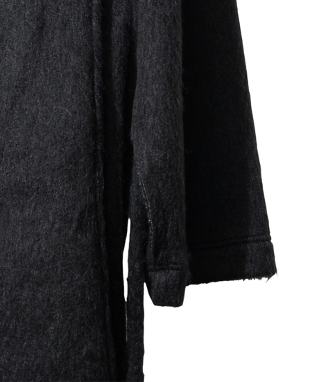ys Yuji SUGENO (イース ユウジ スゲノ)  210520301(MEN) - 230520301(WOMEN) -BLACK-F / Pile shaggy long gown