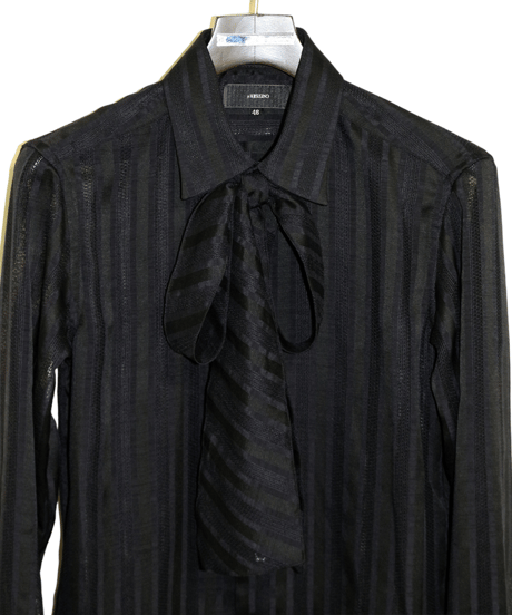 ys Yuji SUGENO (イース ユウジ スゲノ)  210830402-BLACK / Regular shirt with karami stripe stole