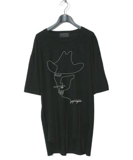 ys Yuji SUGENO (イース ユウジ スゲノ)  220510101-BLACK / ys Line Art Hemstep Big Tee