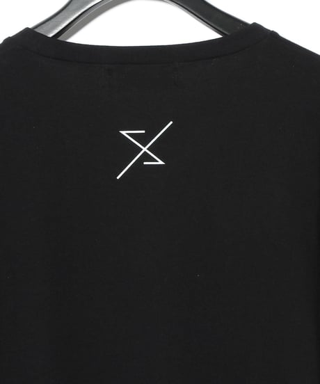 ys Yuji SUGENO (イース ユウジ スゲノ)  220210109 /  Sequin Embroidery Hemstep Big T / VOICE -BLACK