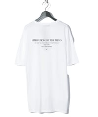 ys Yuji SUGENO (イース ユウジ スゲノ)  220510102-WHITE/ Message Hemstep Big Tee