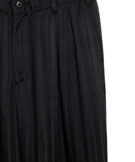 ys Yuji SUGENO (イース ユウジ スゲノ)  210830502-BLACK / Karami Stripe Easy Wide Pants