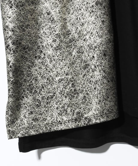 ys Yuji SUGENO (イース ユウジ スゲノ)  220210112 / Foil Print Changing V-neck T-BLACK