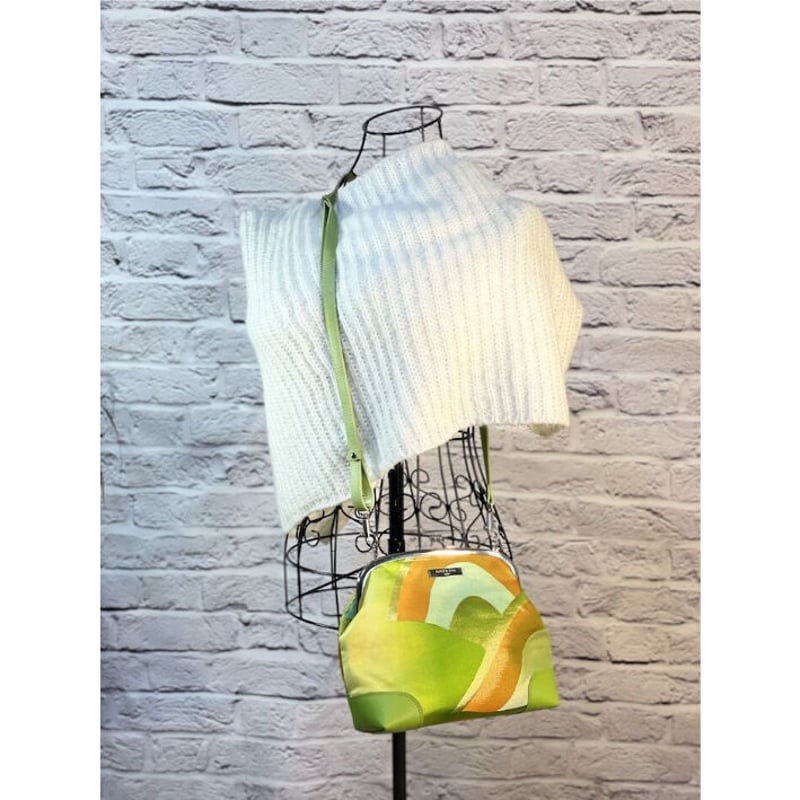 がま口ショルダーバッグ20cm／ライトグリーン×シルバーの口金／Clasp
