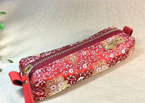 ペンケース／pencil case／いちご色の小花模様