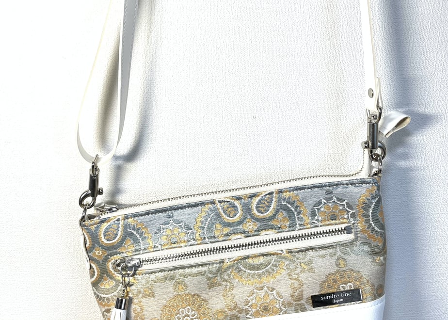 633ab70d4aed19525231aada