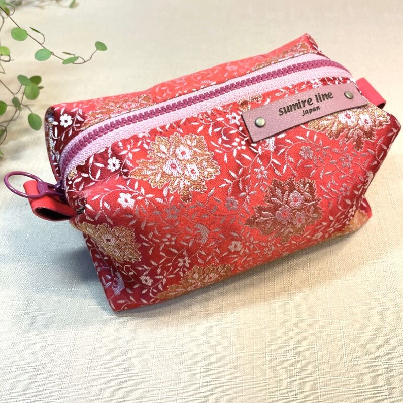 ご予約 ころりんポーチ いちごちゃん ピンク系