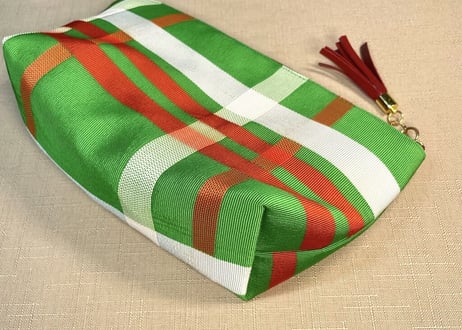 ファスナーポーチ／鮮やかなグリーンの格子柄／zipper pouch