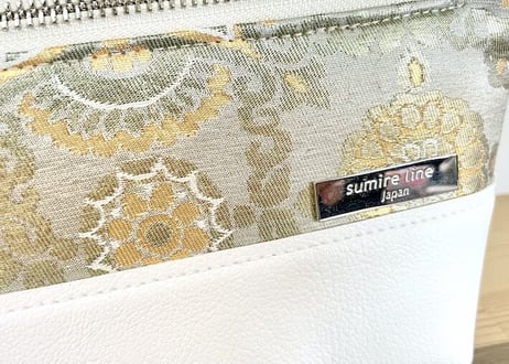 ミニショルダーバッグ／crossbody bag／白い合皮のコンビネーション