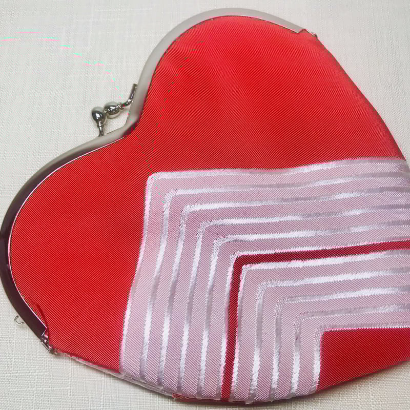 ハートがま口❤️ 真紅にピンクの縞模様の帯 | sumire line Japan