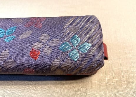 ペンケース型キャラメルポーチ／pencil case ／パープル系 色とりどりの小花がステキな帯2