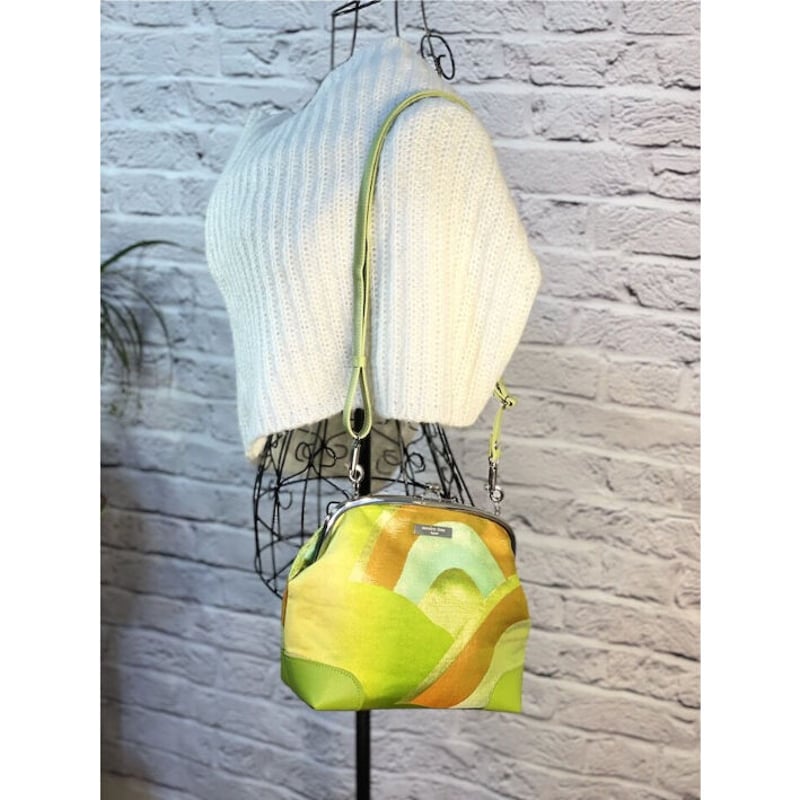 がま口ショルダーバッグ20cm／ライトグリーン×シルバーの口金／Clasp