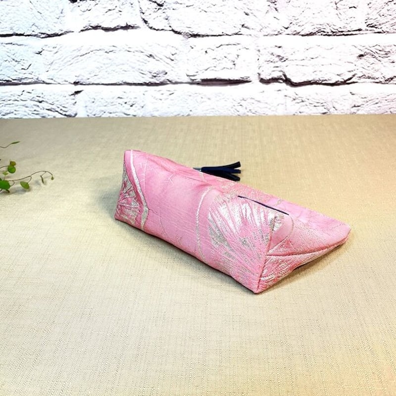 ファスナーポーチ／鮮やかなピンクとシルバーの帯1/zipper pouch