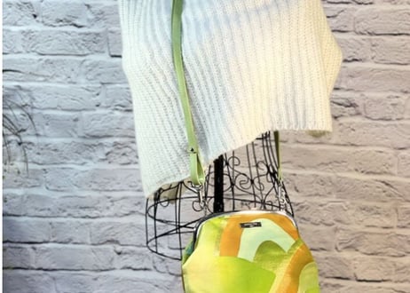 がま口ショルダーバッグ20cm／ライトグリーン×シルバーの口金／Clasp Shoulder Bag (20 cm Frame Type)