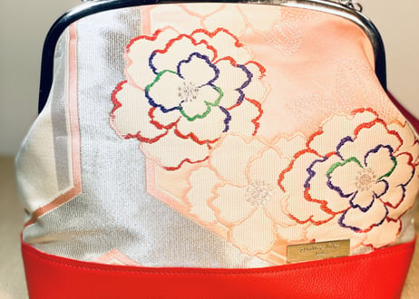 がま口ショルダーバッグ20cm／ピンク系の花模様／Clasp Shoulder Bag (20 cm Frame Type)