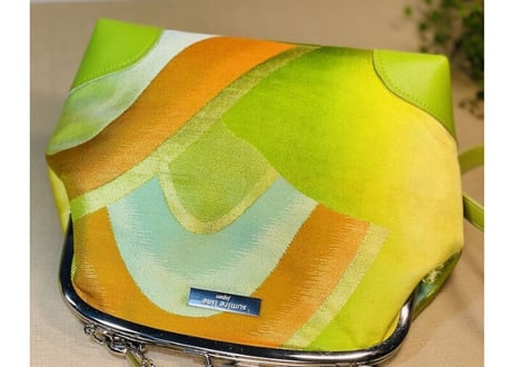 がま口ショルダーバッグ20cm／ライトグリーン×シルバーの口金／Clasp Shoulder Bag (20 cm Frame Type)