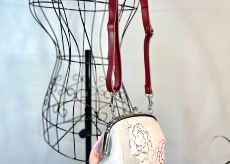 がま口ショルダーバッグ20cm／ピンク系の花模様／Clasp Shoulder Bag (20 cm Frame Type)