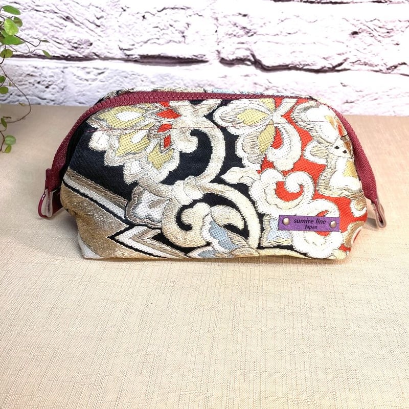 ワイヤーポーチ 黒地に大きな花柄の帯 | sumire line Japan