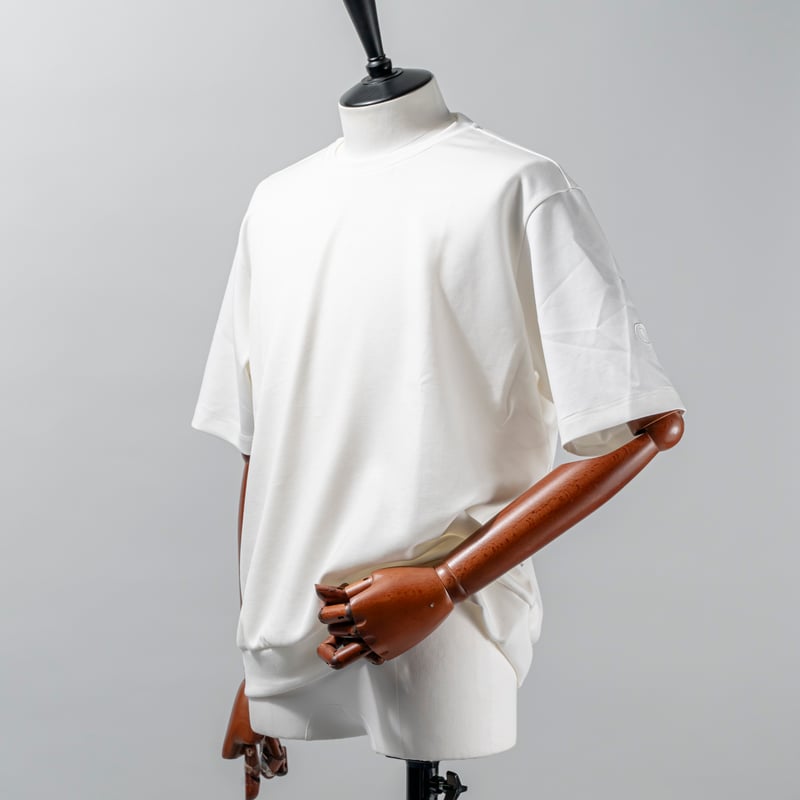 TRATTO [ 31-2242840 ] ﾒｲｽﾄﾚｯﾁﾀﾞﾝﾎﾞｰﾙ【裾切替半袖Tｼｬﾂ】