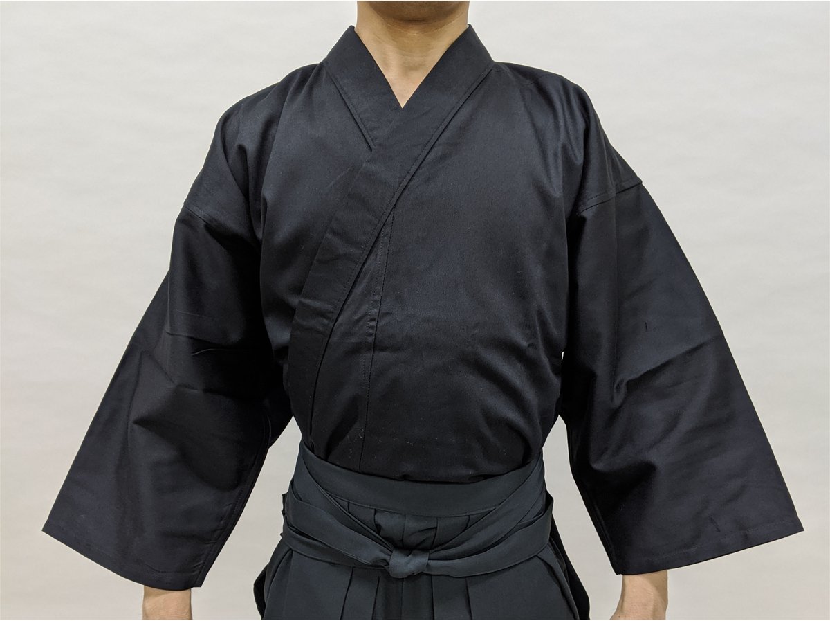 櫻屋印　居合道着　黒／白綿ギャバ　Iaido-Gi Gabardine cotton Black/White