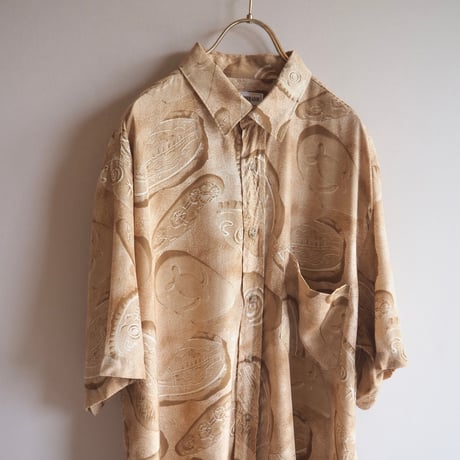 "MODUS OPERANDI" abstract print oversized s/s blouse