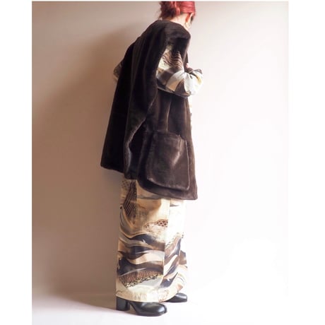 "VISUAL REFERENCE" faux fur design vest
