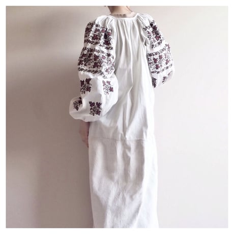ウクライナ刺繍ワンピース | STORES