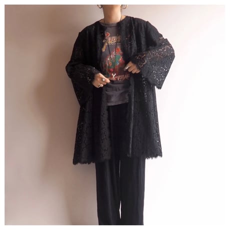 vintage no collar lace robe