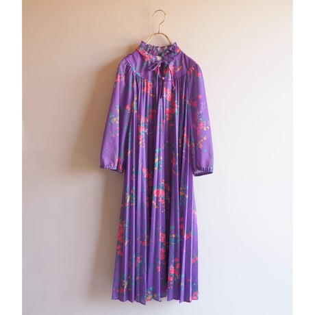 70s floral pleated midi dress