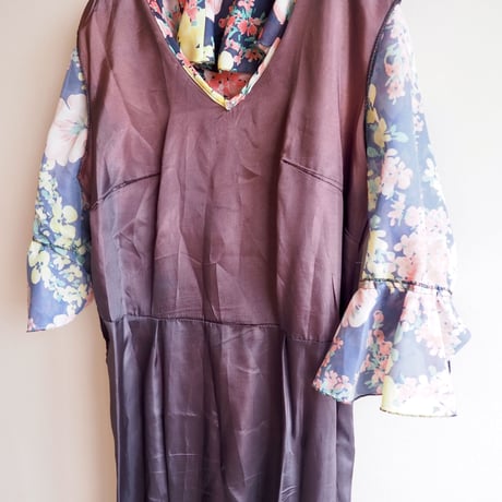 70s floral ruffle maxi dress