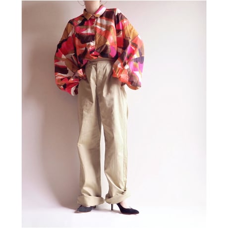 vintage abstract balloon sleeve blouse