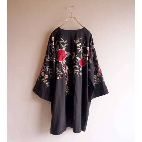 vintage floral embroidered robe