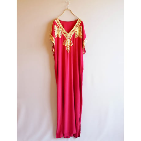vintage embroidered kaftan maxi dress