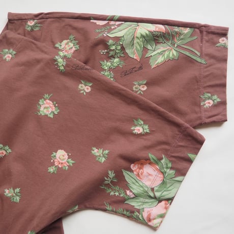 "PourTulle" v-neck floral tops