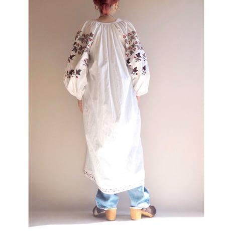 vintage ukrainian embroidered midi dress