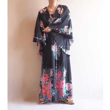 70s "JOHN WARDEN for Molyclaire" flare sleeve floral maxi dress