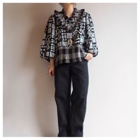 80s "Susan Freis" abstract ruffle blouse (BK)